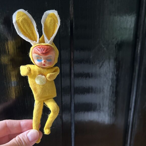 Vintage Napco Knee Hugger Elf Pixie Easter Ornament Japan Bunny Kitsch Shelf Sit - Picture 1 of 10